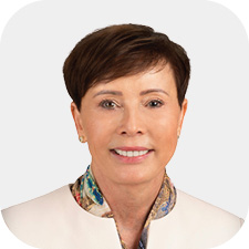 Portrait of Erica L. Mann