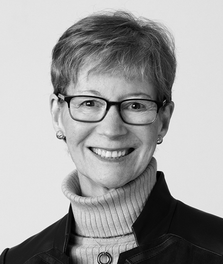 Portrait of Lynn Casey